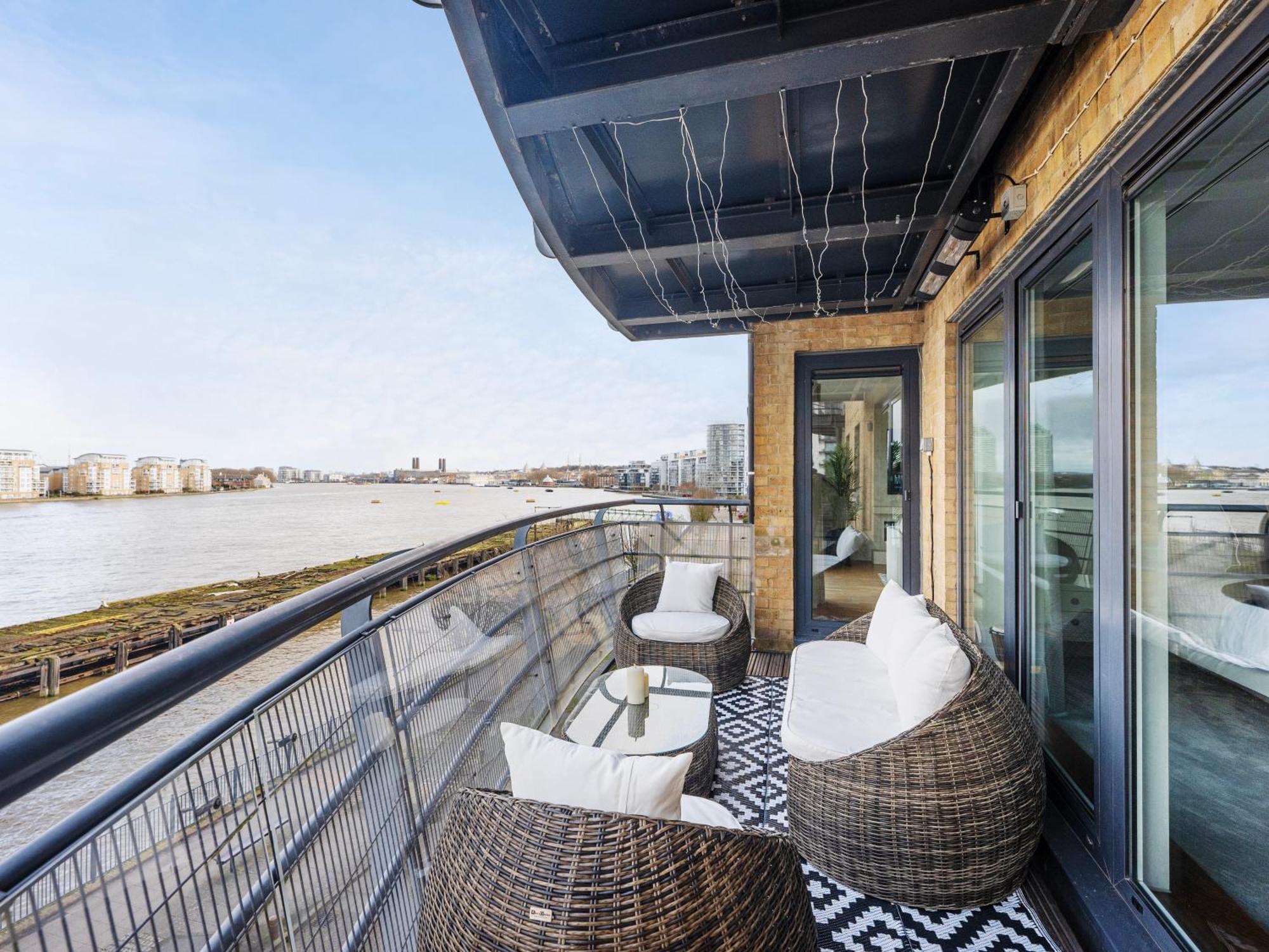 The View Greenwich - Luxury River Thames Apartment Лондон Екстериор снимка